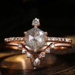 The-Rise-of-Unique-Engagement-Rings-How-Starlandus-Is-Leading-the-Trend